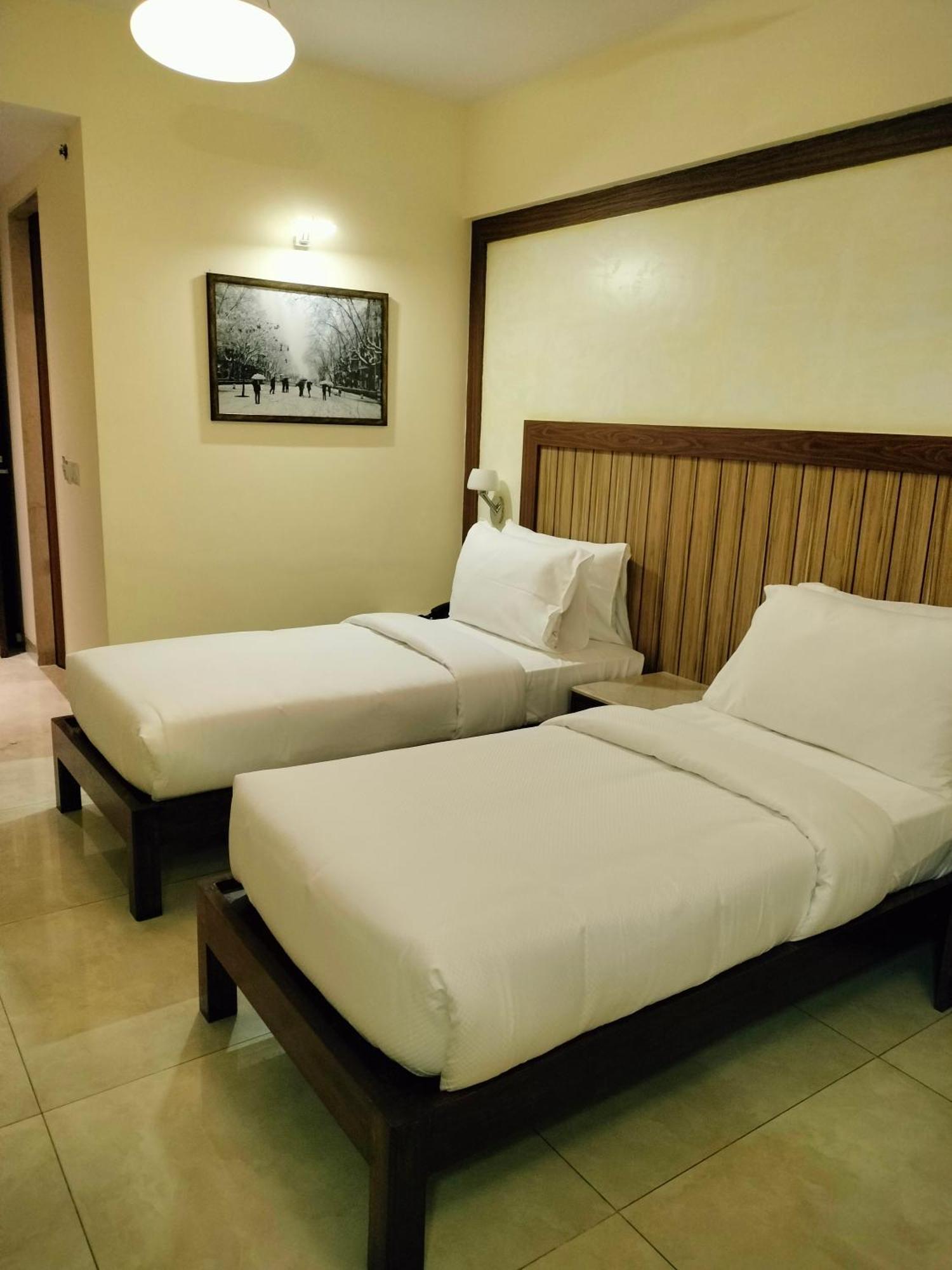 Vits Lonavala Hotel Exterior photo