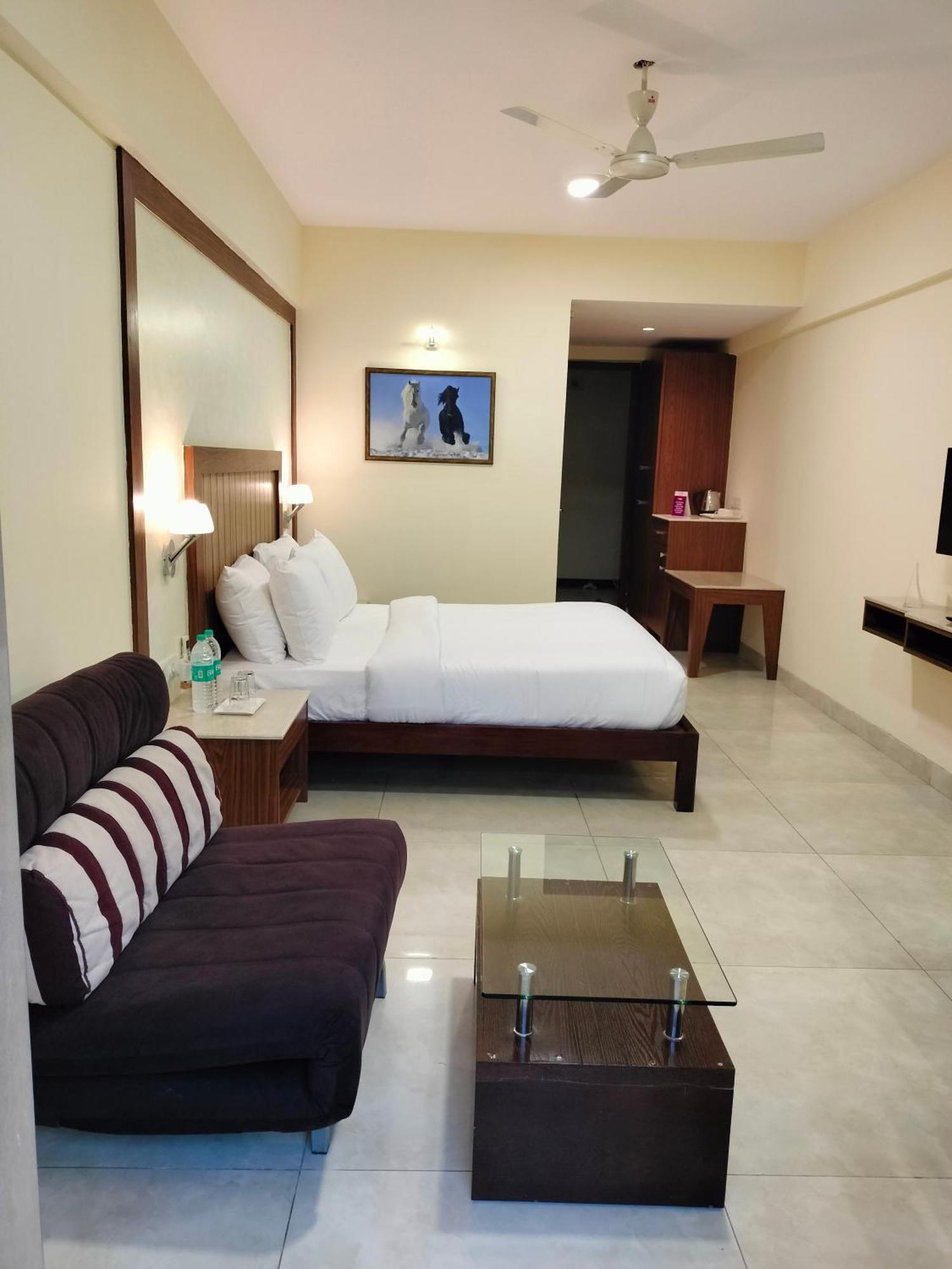 Vits Lonavala Hotel Exterior photo
