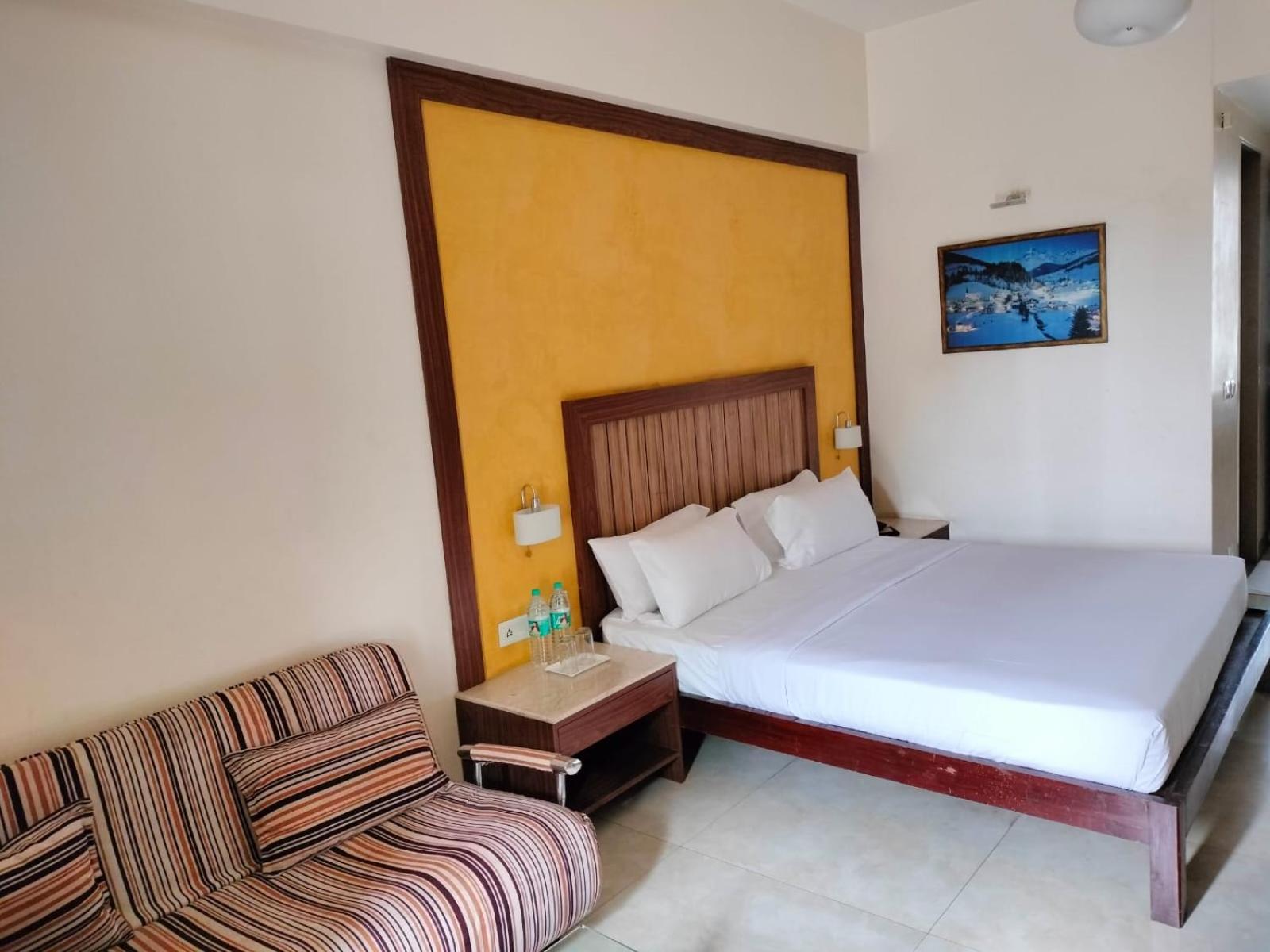 Vits Lonavala Hotel Exterior photo